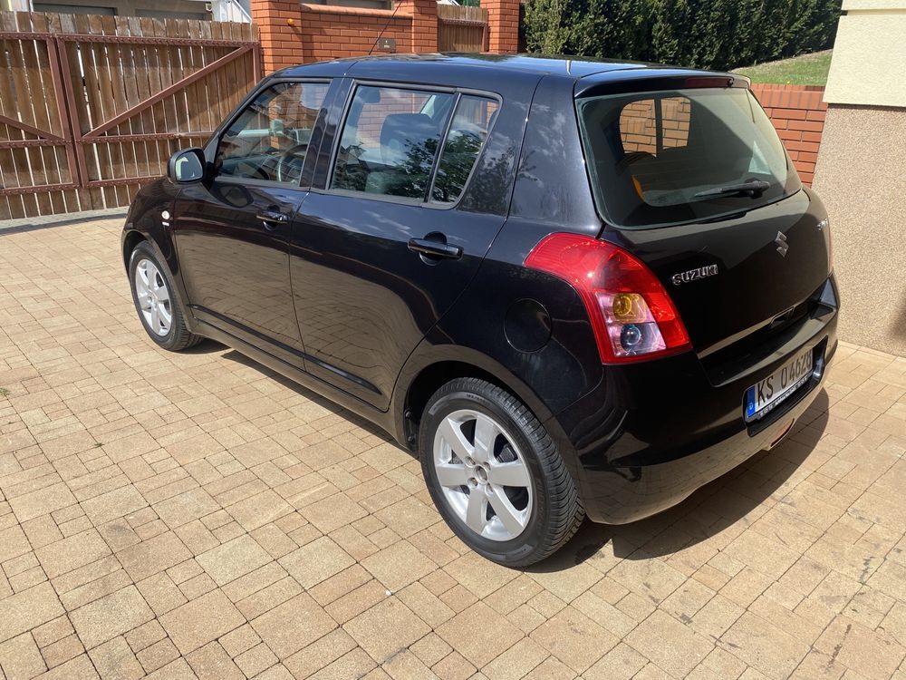 Suzuki Swift 1.3B  Lift 5 drzwi Klima Alumy Bezwypadkowy z Niemiec
