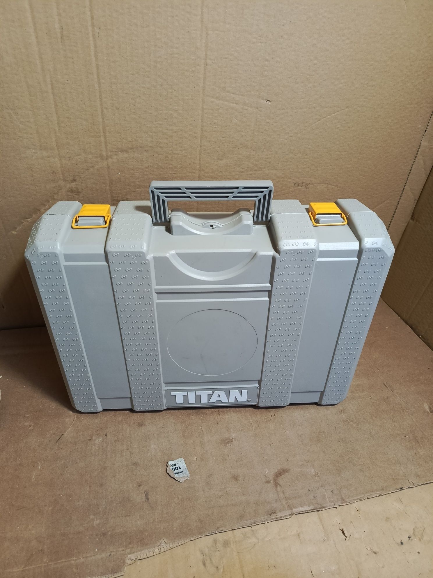 Walizka kufer  na młot titan SDS max