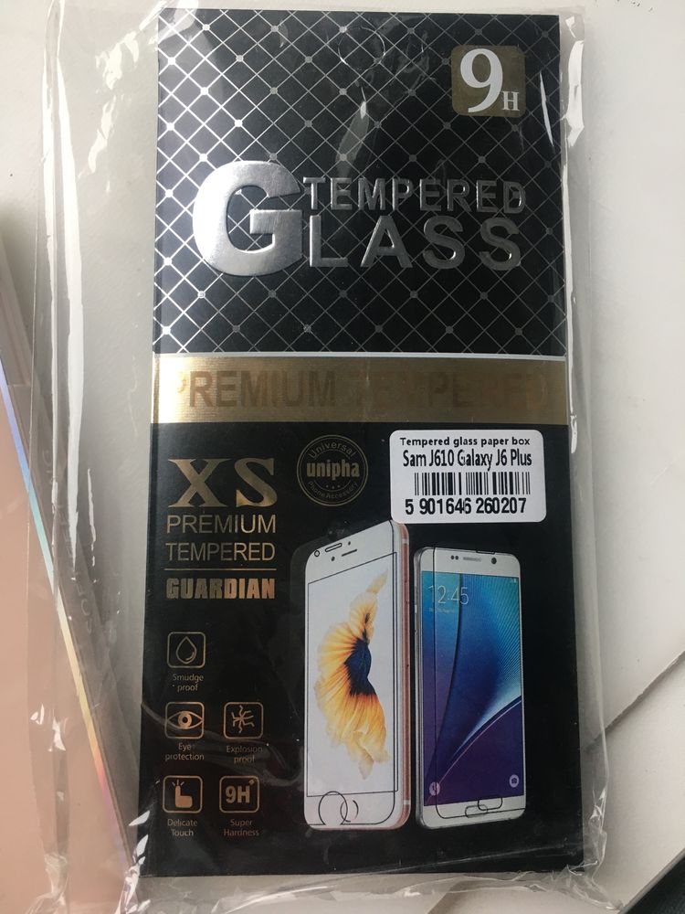 Etui na telefon Samsung Galaxy J6 plus + szklo hartowane