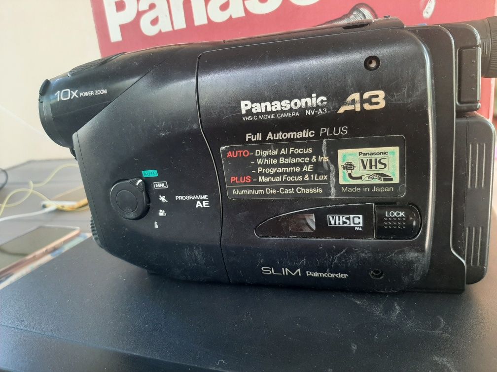 Продам видеомагнитофон AIWA видеокамера Panasonic