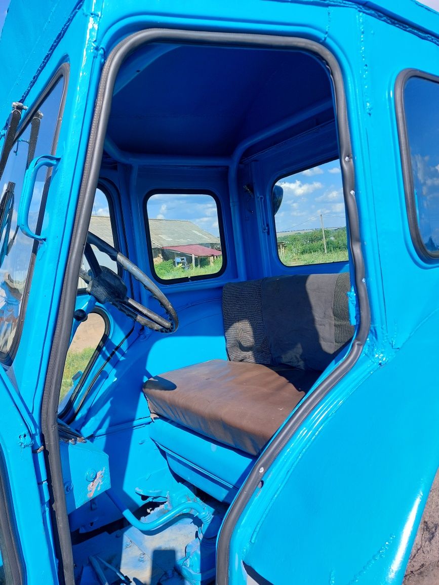 Продам Трактор Т-40АМ