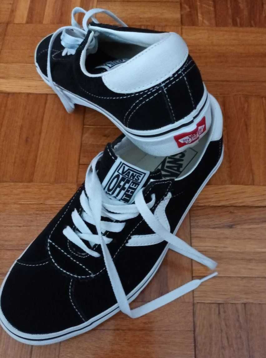 VANS Skateboard - Sapatilhas Novas ( Pouco Uso )