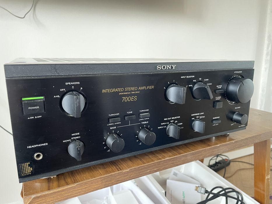 Wzmacniacz Sony TA-F700ES