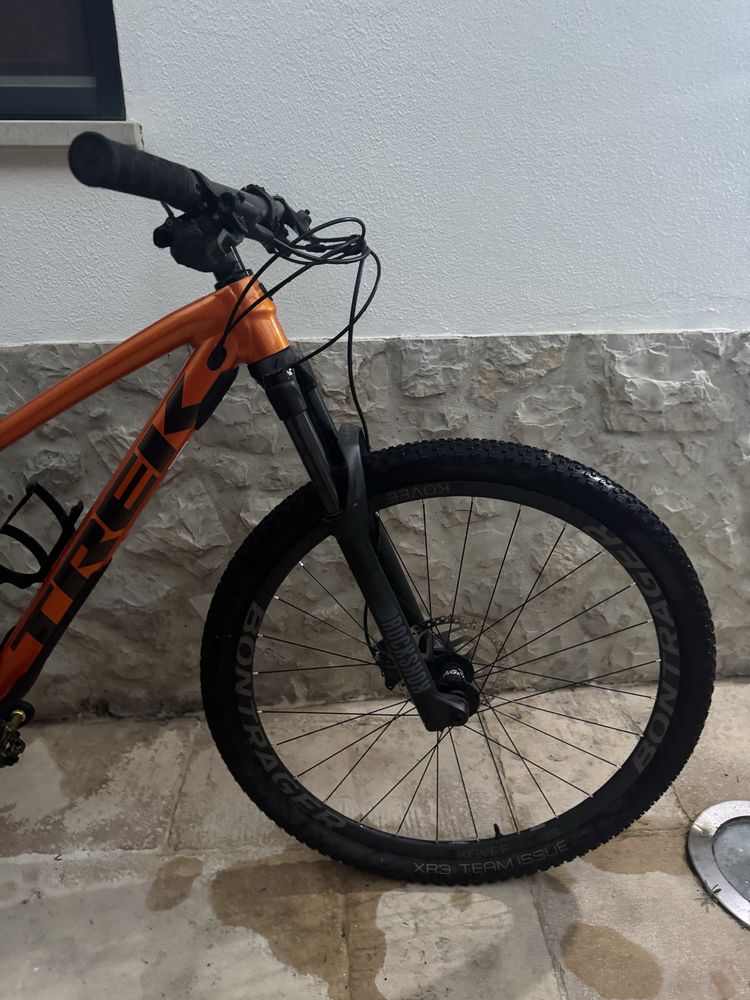 Bicicleta Trek 2021 Top Fuel 7 SX M/L full extras ASX SRAM