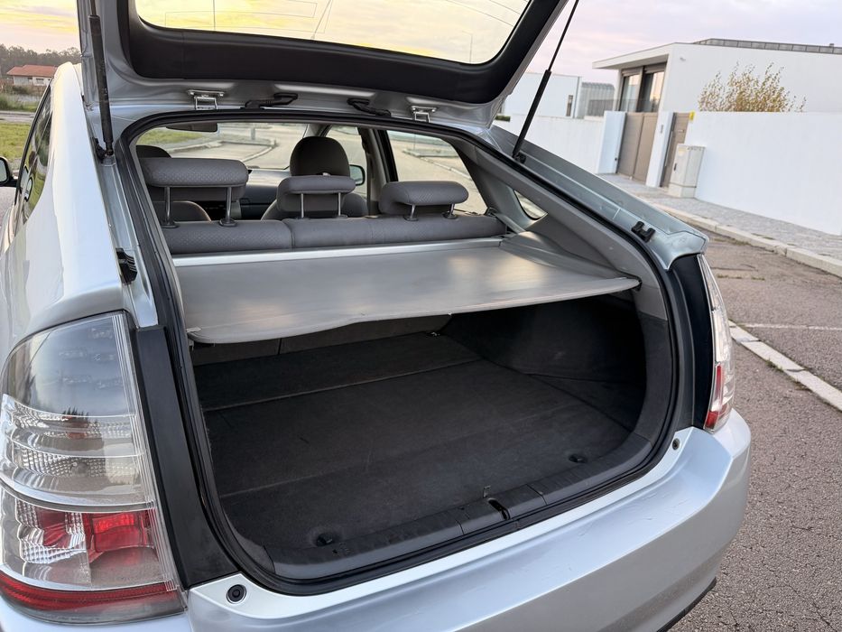 TOYOTA PRIUS 1.5 HÍBRIDO - 1 DONO