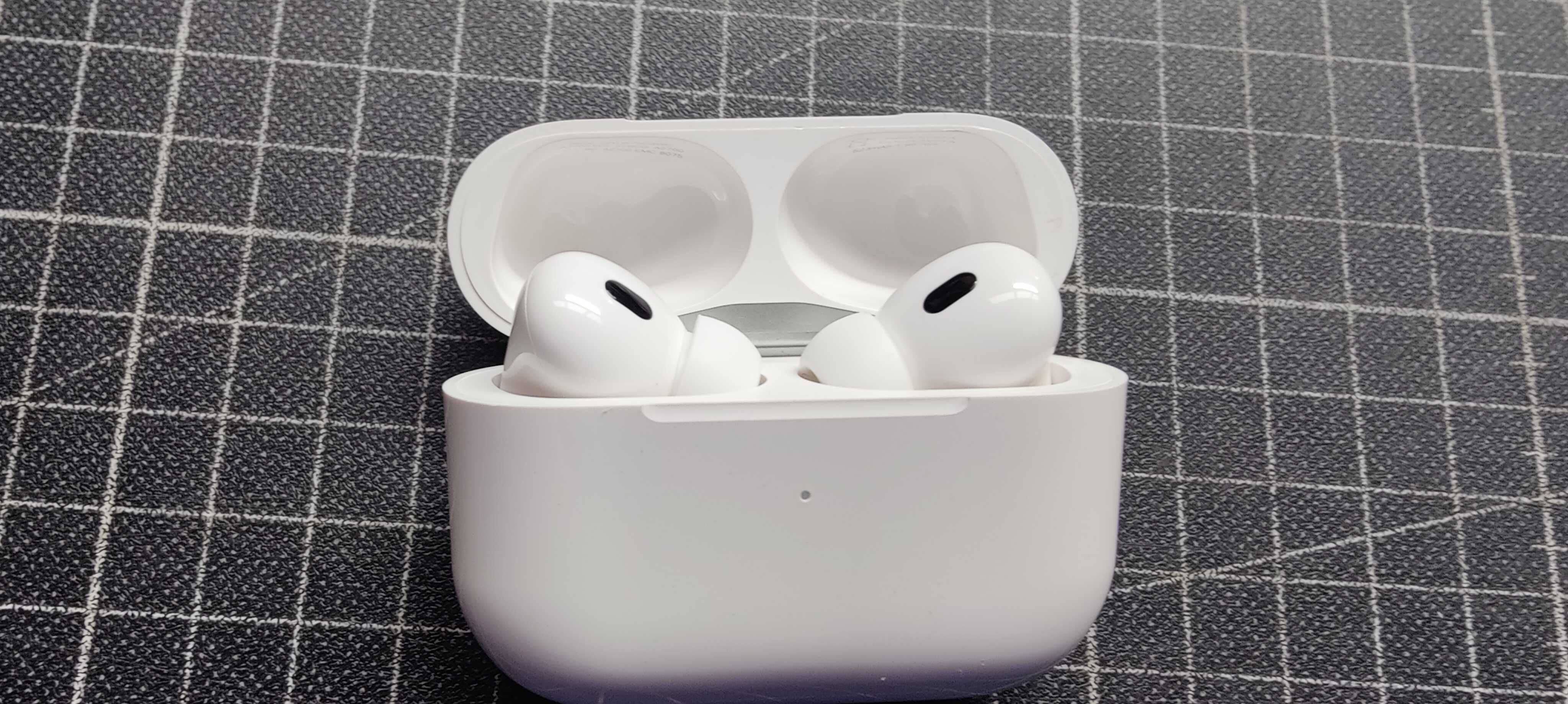 Słuchawki bezprzewodowe Pods