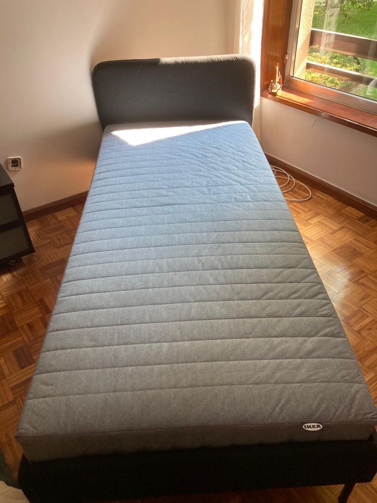 Cama com colchao novo