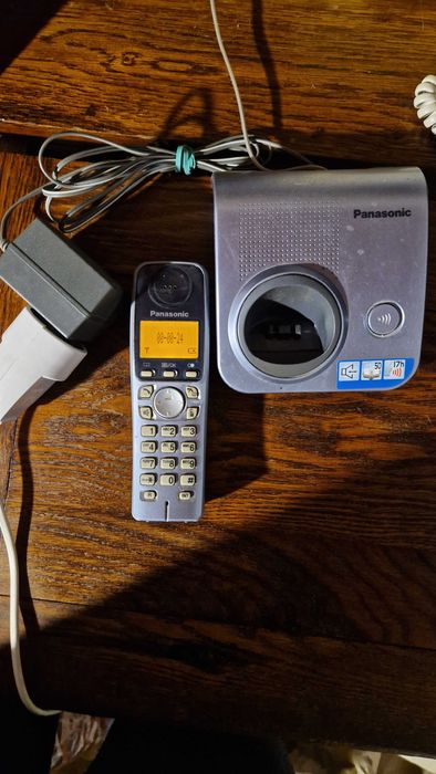 Telefon Panasonic KX-TCD545GM + słuchawka KX-TG7200G z zasilaczami