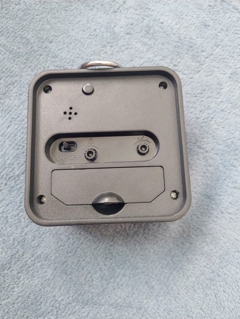Zegarek alarm podświetlenie Analogowy