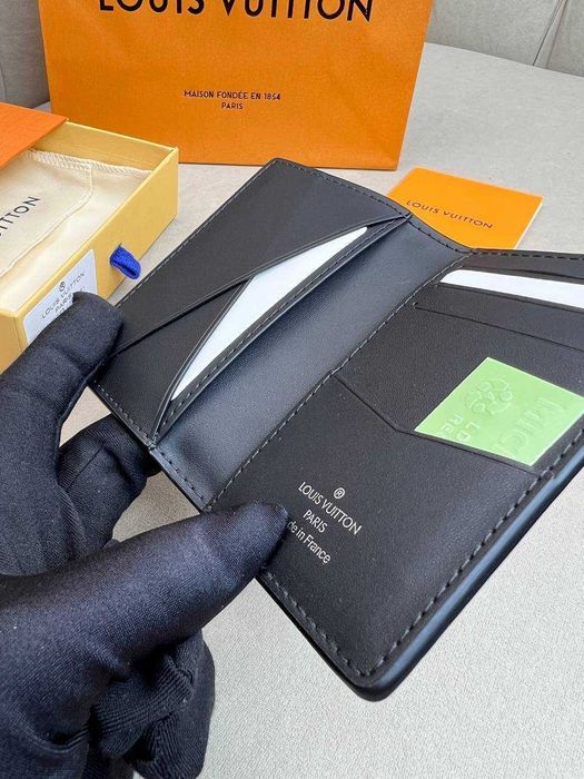 Кожаный кардхолдер Louis Vuitton визитница кошелек Луи Виттон k424