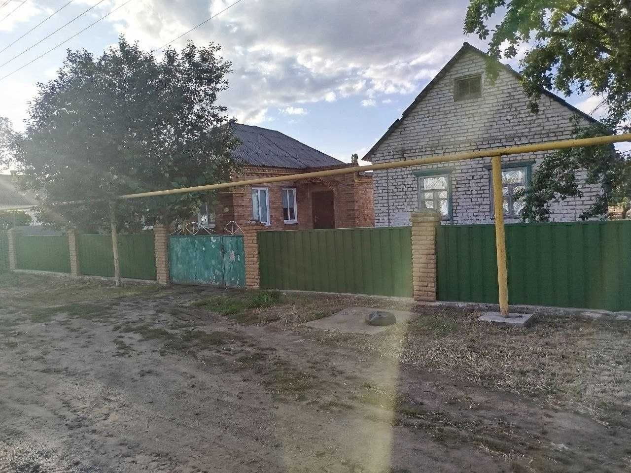 Продам / аренда ДВА дома по цене 1 –го. + Гараж, . 30 км от Днепра