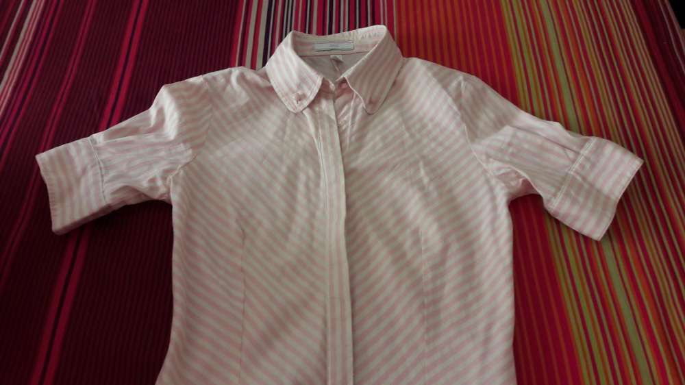 Camisa riscas rosa e brancas