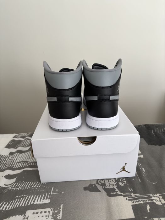 Air Jordan 1 Mid Shadow 2022 (W)