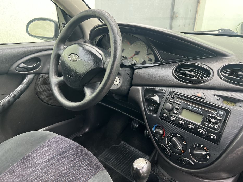 Vendo ford focus 1.8 TDDI Gasoleo