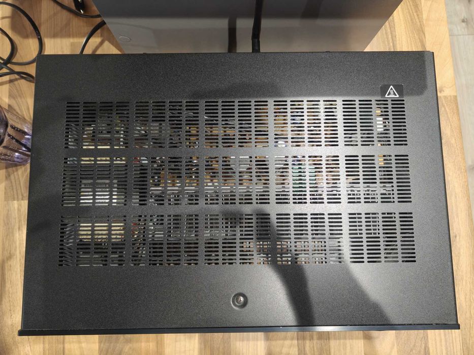 Yamaha R-N402D Music Cast Amplituner Stereo Spotify DAB