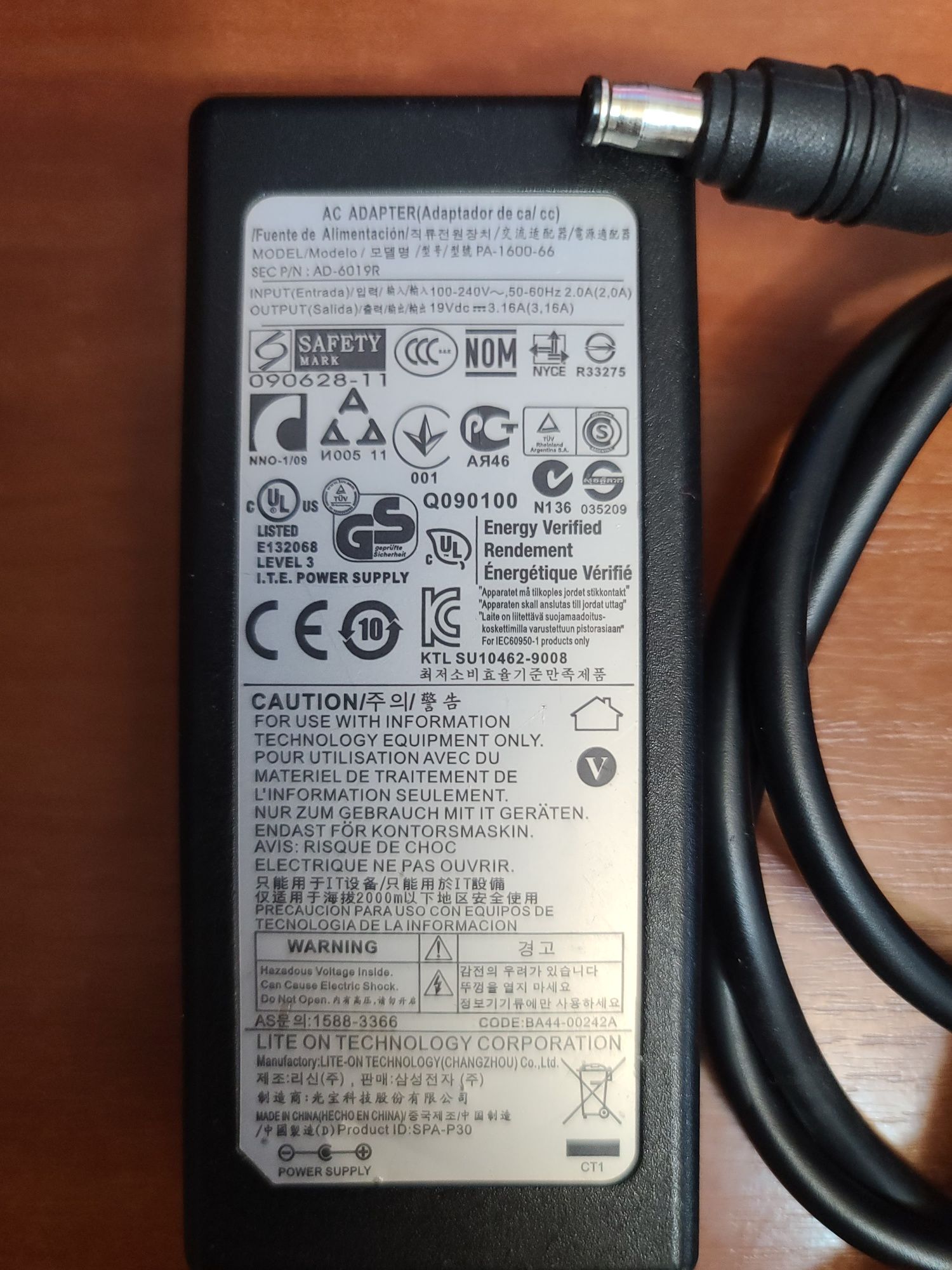 Блок питания AD-6019R 60W 19V для Samsung