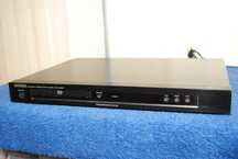 Odtwarzacz DVD Yamaha DVD-S557