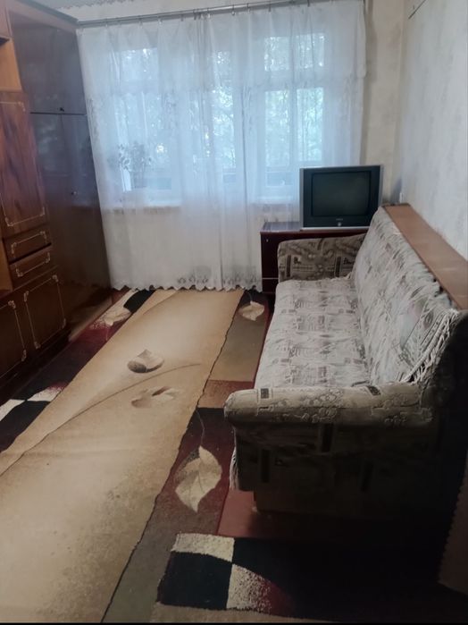 Здам 1 кім в центрі міста на Спартаку