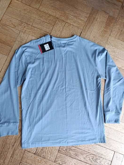 Sweter t-shirt Pierre Cardin męski
Size L Regular Fit z długim rękaw