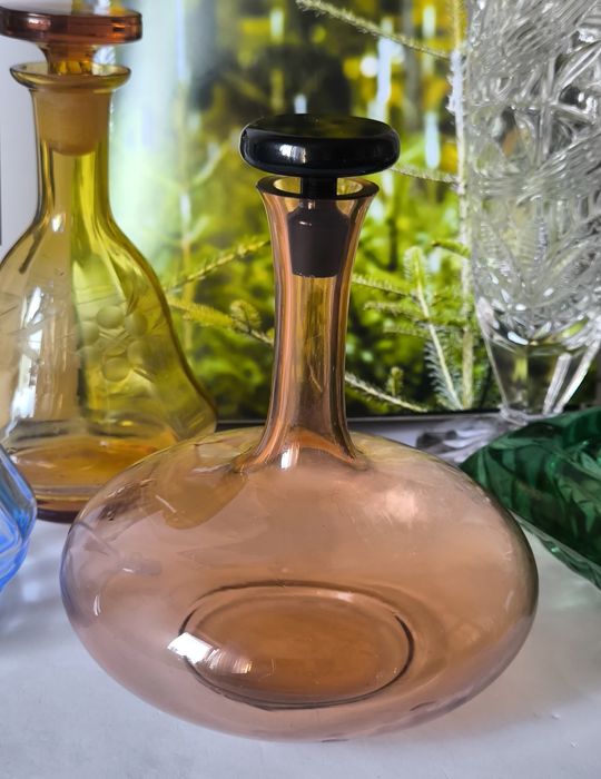 Karafka piękne stare kolorowe szkło