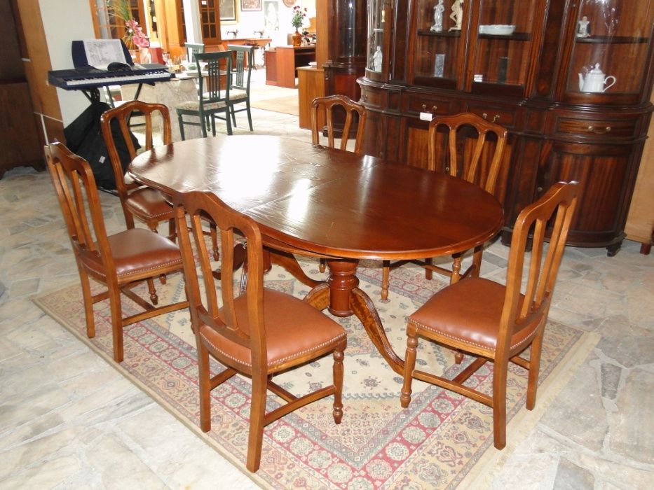 Mesa extensível em madeira - Como nova
