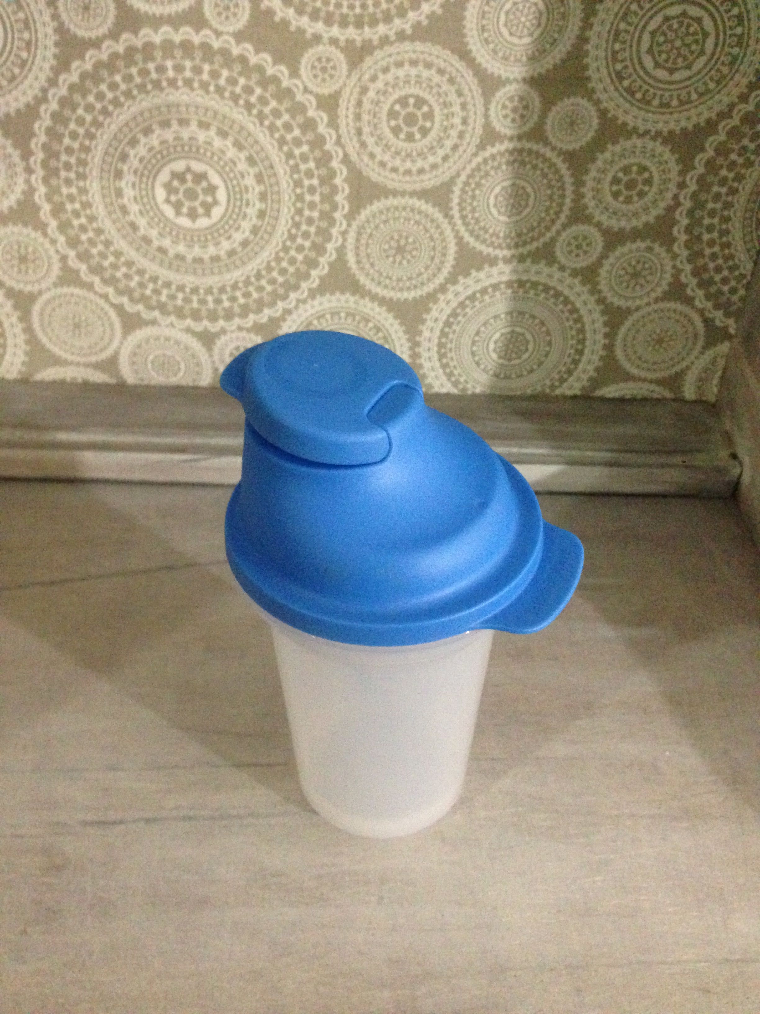 Shaker Tupperware 350ML