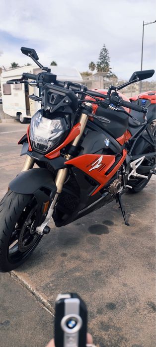S1000r 2022 muito bem estimada