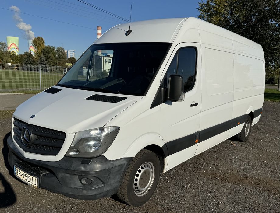 Wynajem aut Wypożyczalnia samochodów