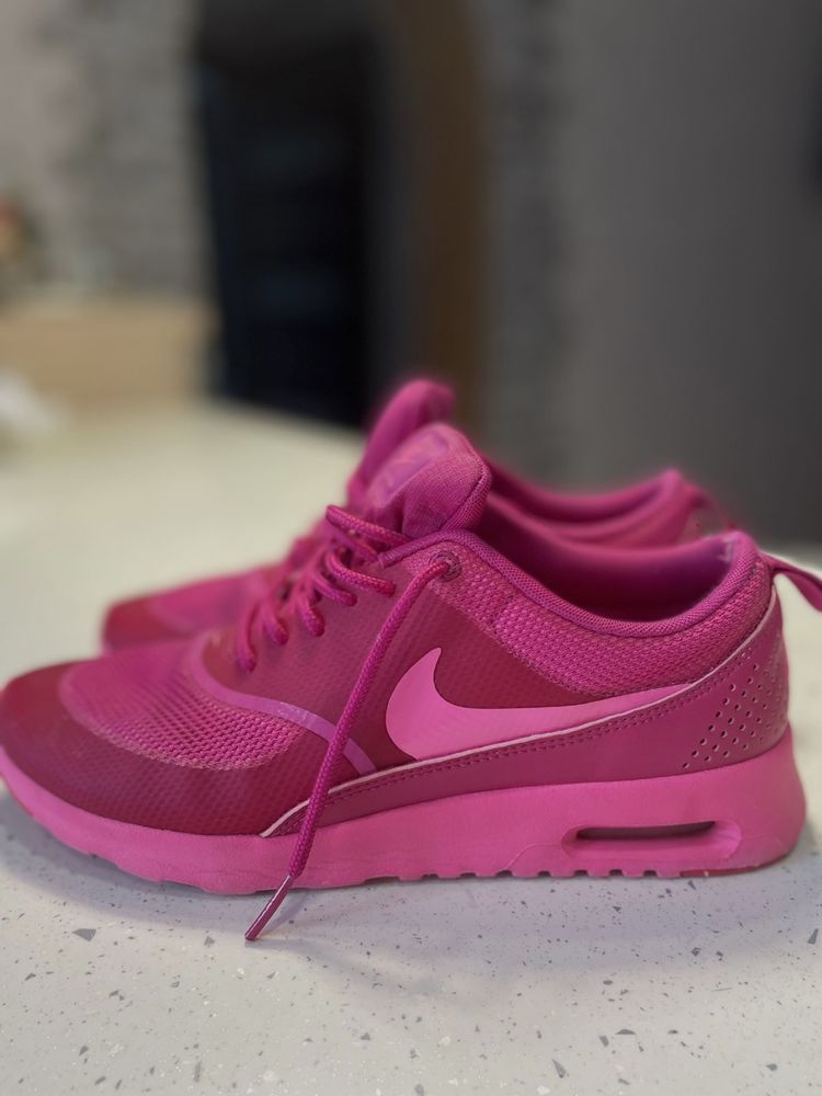 Nike Air Max Thea pink