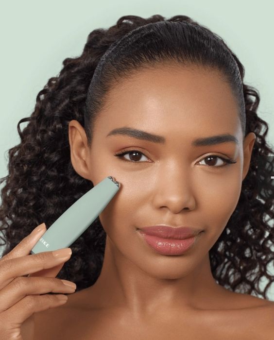 Мікрострумова ручка для підтяжки обличчя GESKE MicroCurrent Face-Lift