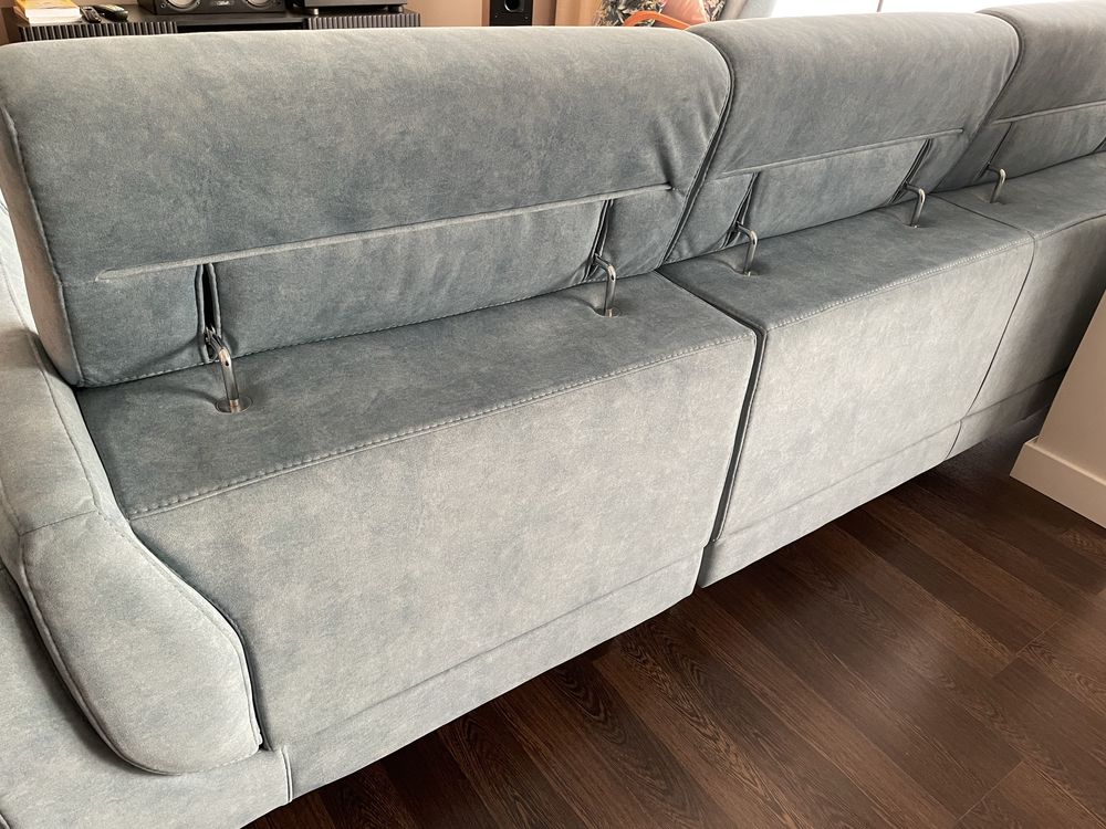 Sofá de 2 lugares com chaise longue