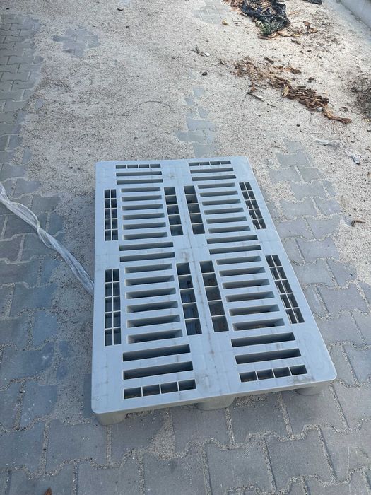 Paleta plastikowa szara 120x80/ PALETA H1 GS1/ H1 UŻYWANA