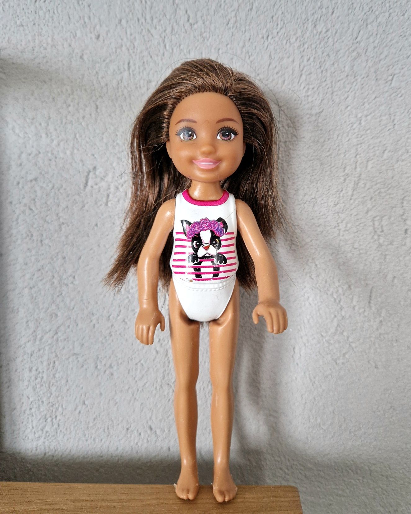 Lalka Barbie Chelsea FRL81 brunetka przyjaciółka z pieskiem laleczka