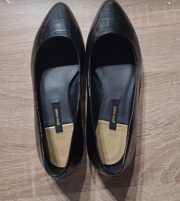 Buty Gino Rossi, rozmiar 36.