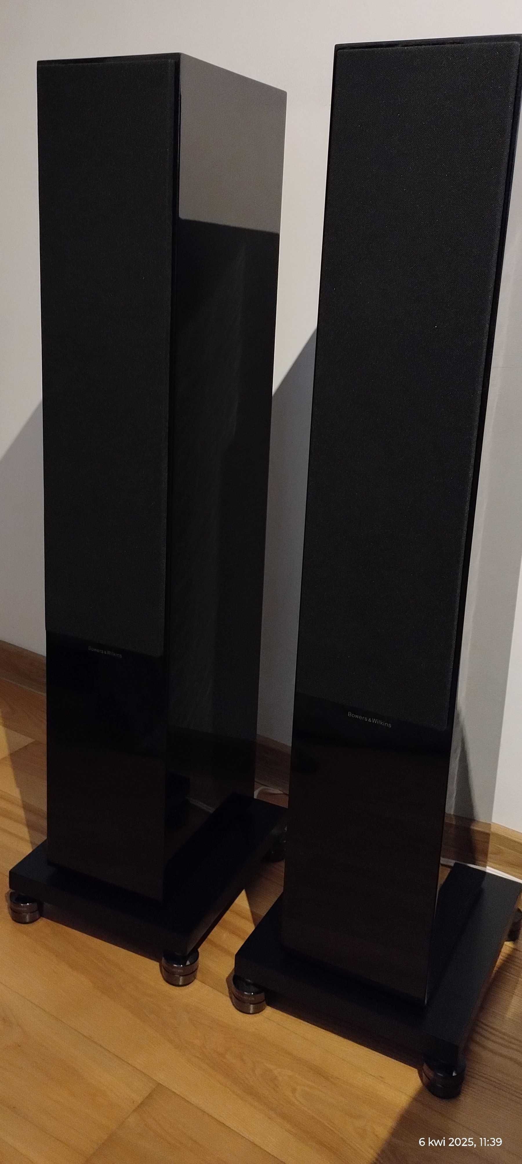 Kolumny Bowers & Wilkins 704 S 2