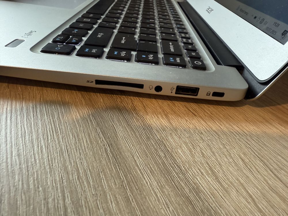 Acer Swift 3 i3-6200U SSD 256 GB Full HD Win 10