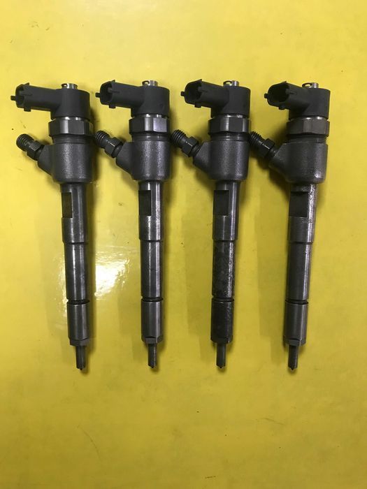 Б/у форсунка BOSCH  Fiat Fiorino III LIFT 1.3D 0445110938