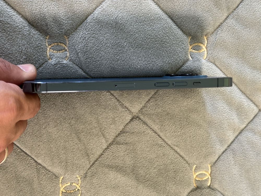 Продам IPhone 12 Pro Max 256 neverlock
