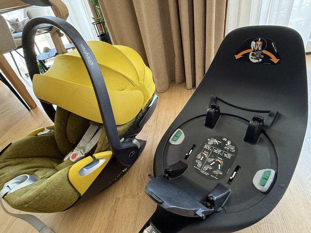 Fotelik samochodowy Cybex Cloud Z i-size z bazą obrotową