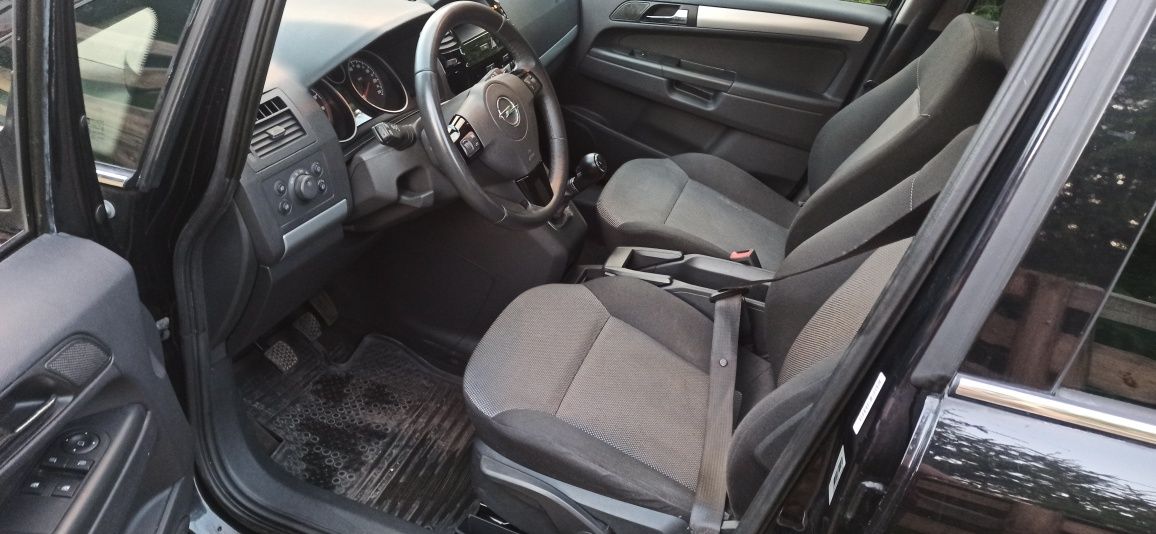 Opel Zafira 1.6 Benz 7 osobowa z Niemiec