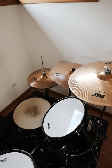 Bateria Stagg usada mas em ótimo estado