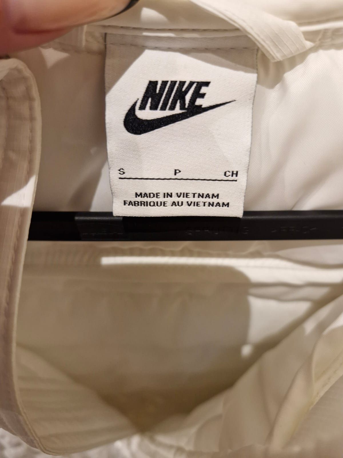Oryginalna kurtka damska Nike