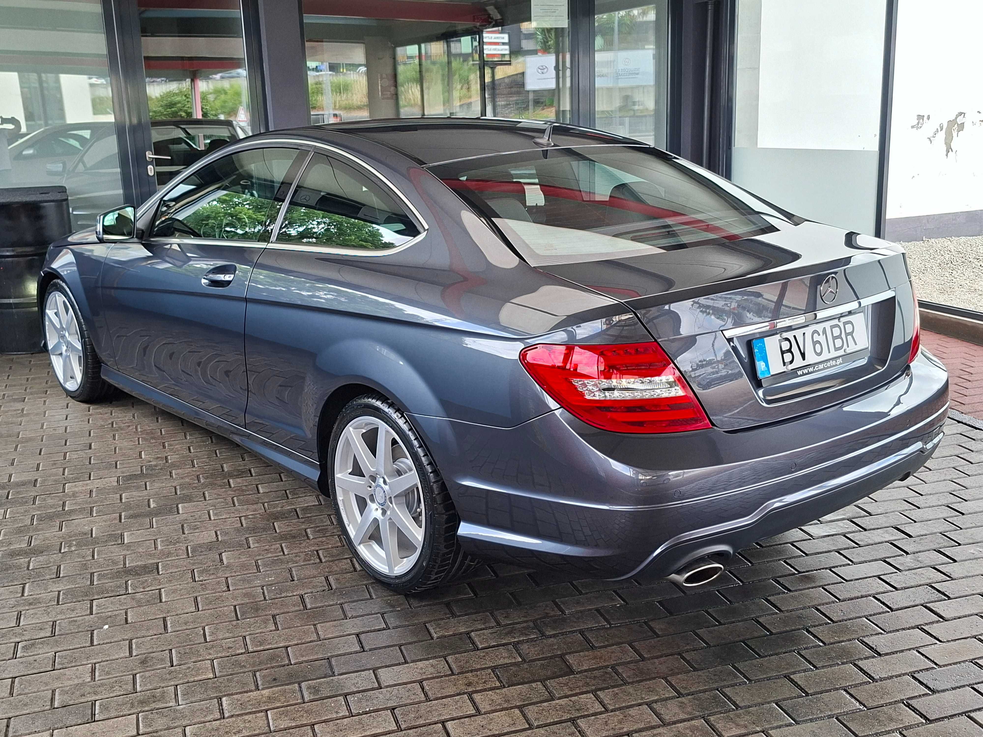 Mercedes-Benz C 180 CGI  AMG