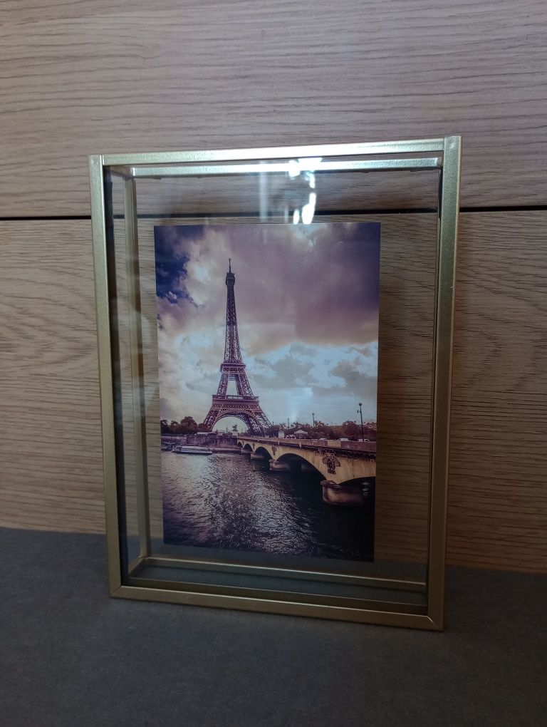 Ramka metalowa złota na zdjęcia. Foto rama 16 x 21 cm