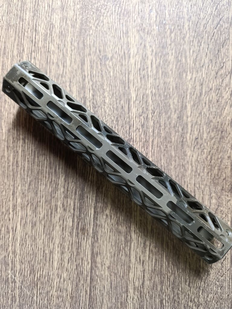 CRC 1AR060 | Довга цівка M-LOK для C7/M16