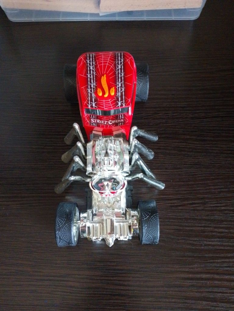 Машинка Hot Wheels Extreme Action
Машинка Павук Hot Wheels Extreme Act