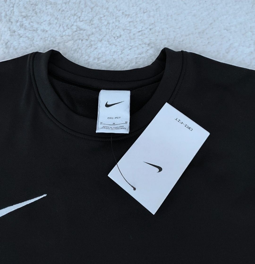 ! Nike ! Dri-Fit ! Nowa z metką ! Bluza funkcyjna  rozm.M