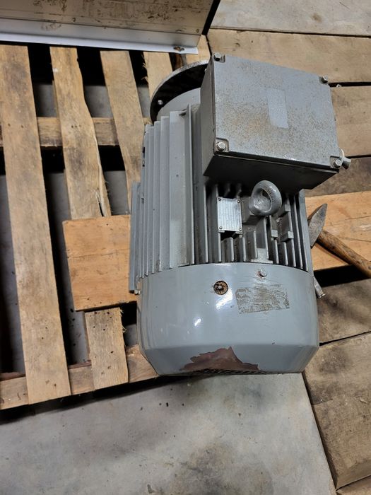 Śilnik elektryczny 11 kw 1450 obrotów