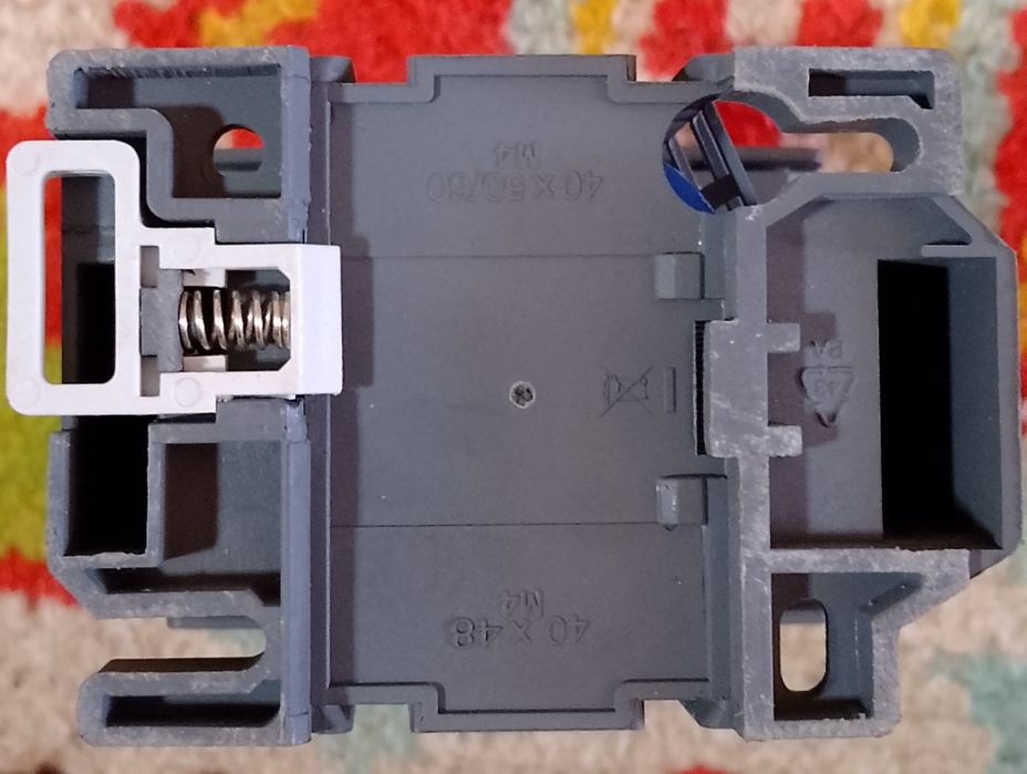 Контактор КМИп-22510 25А 24В/АС3