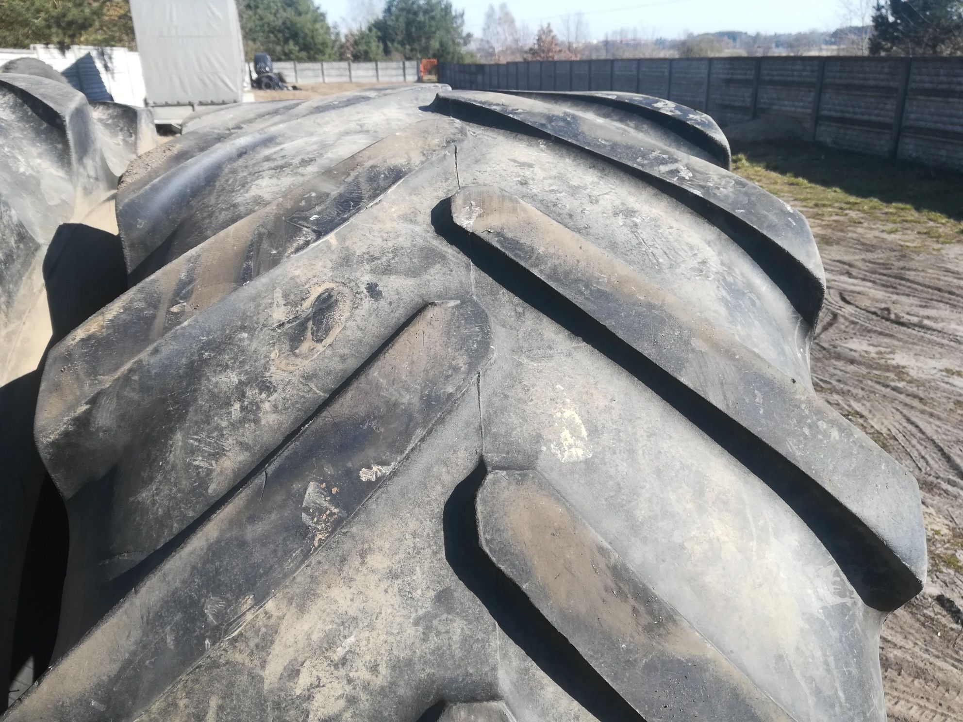 Opony 600/70r28  600/70-28